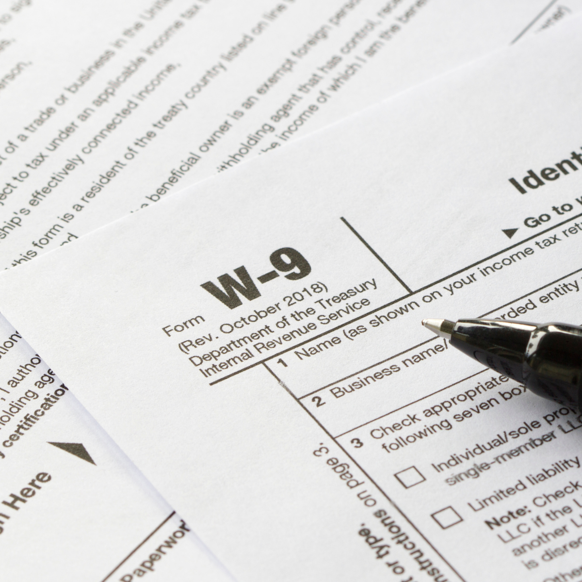 IRS Form W-9: What is a W-9? How to fill & complete a W-9